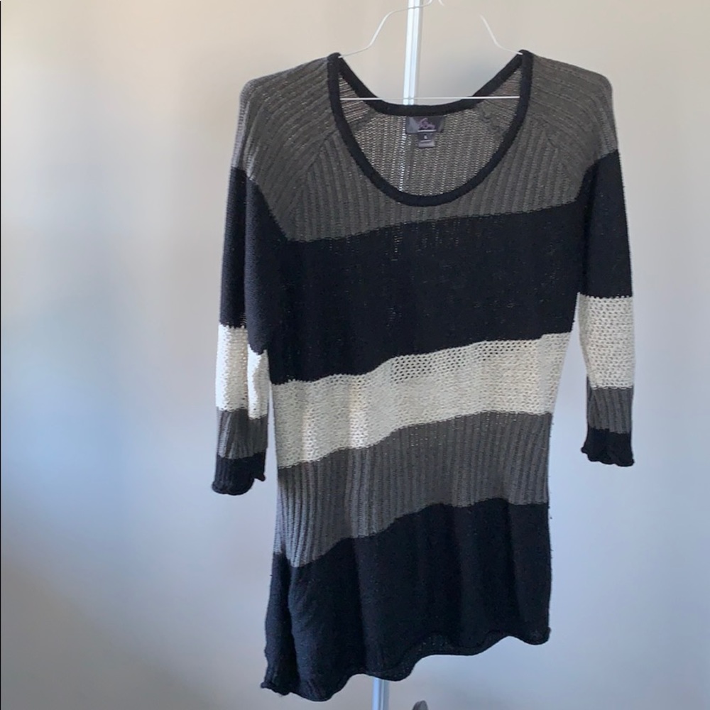 Maternity sweater
